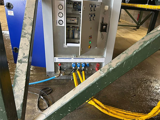 Inside view of Nebolex supply CUBE closet for dust suppression